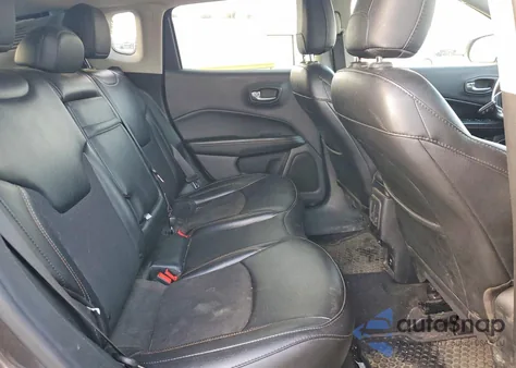 2020 Jeep Compass Latitude z USA, uszkodzony, nr VIN 3C4NJDBB4LT131982